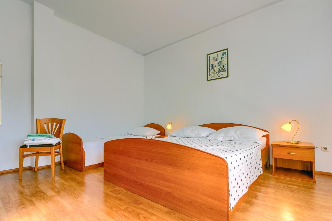 Apartmani Vukicevic Vodice Extérieur photo