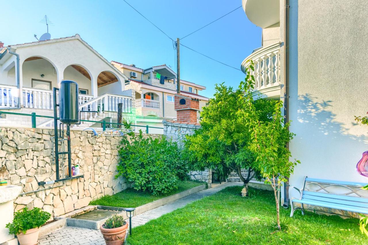 Apartmani Vukicevic Vodice Extérieur photo