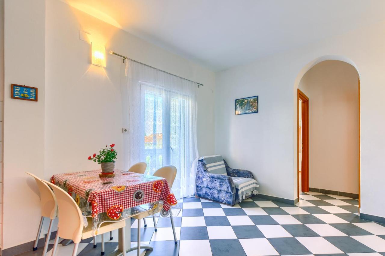 Apartmani Vukicevic Vodice Extérieur photo