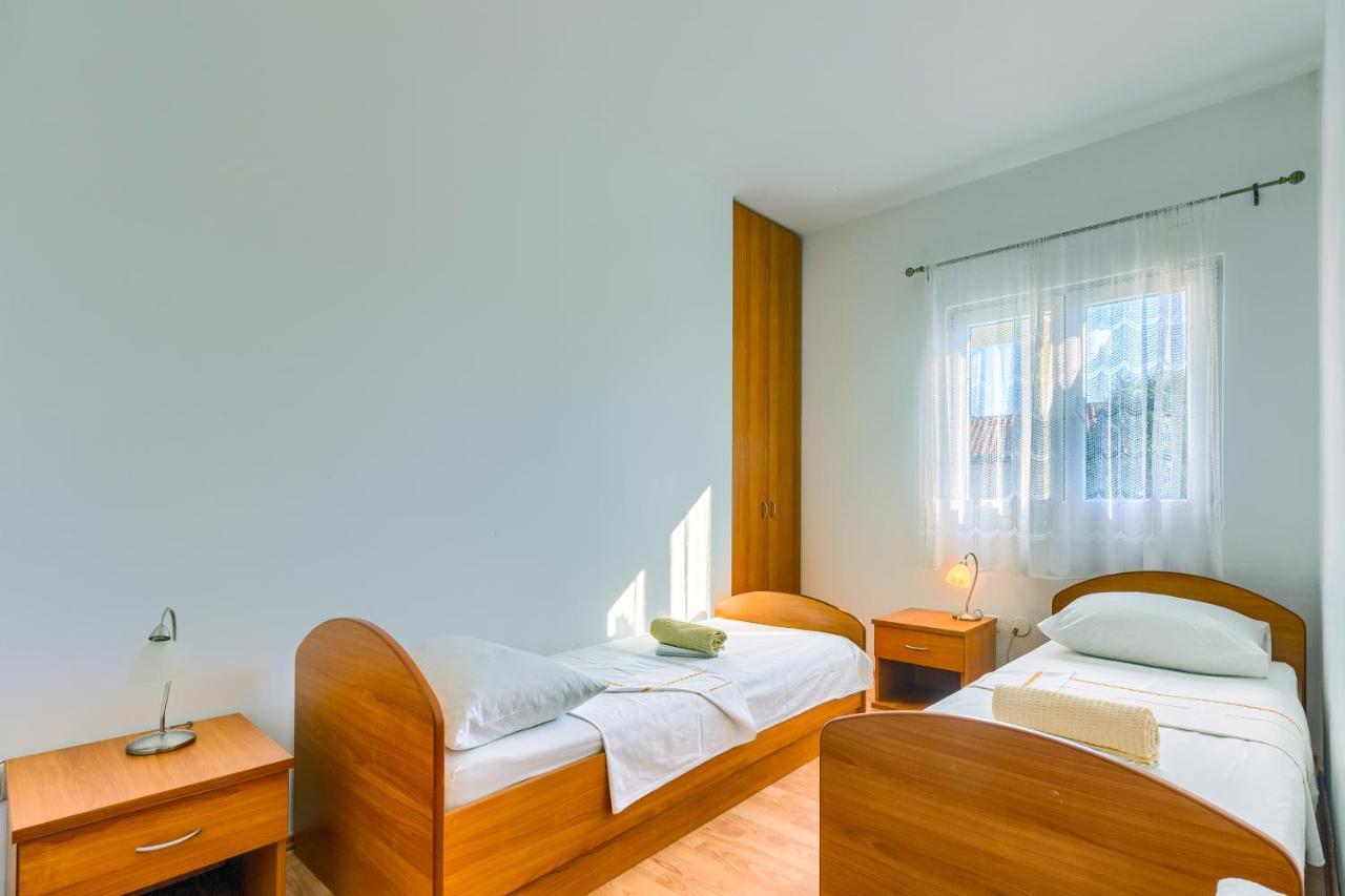 Apartmani Vukicevic Vodice Extérieur photo
