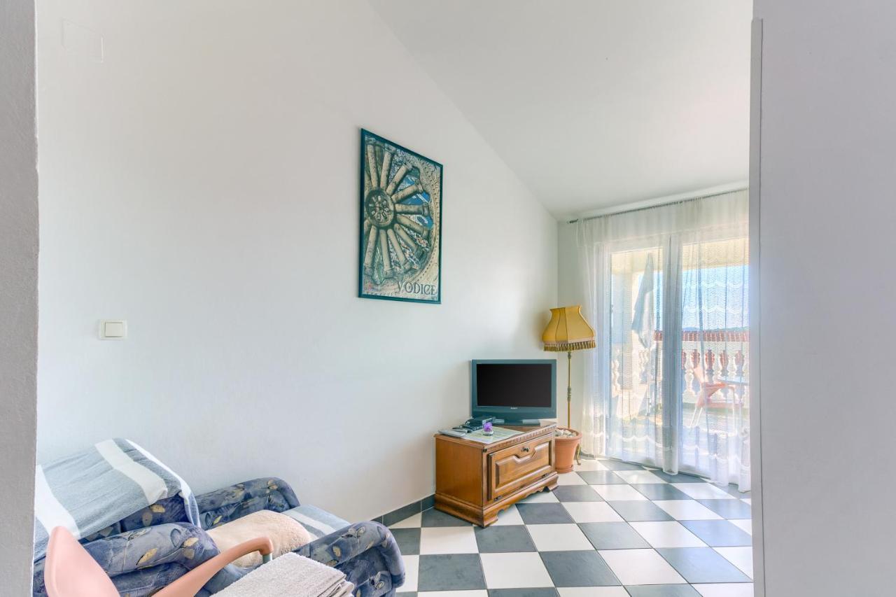 Apartmani Vukicevic Vodice Extérieur photo