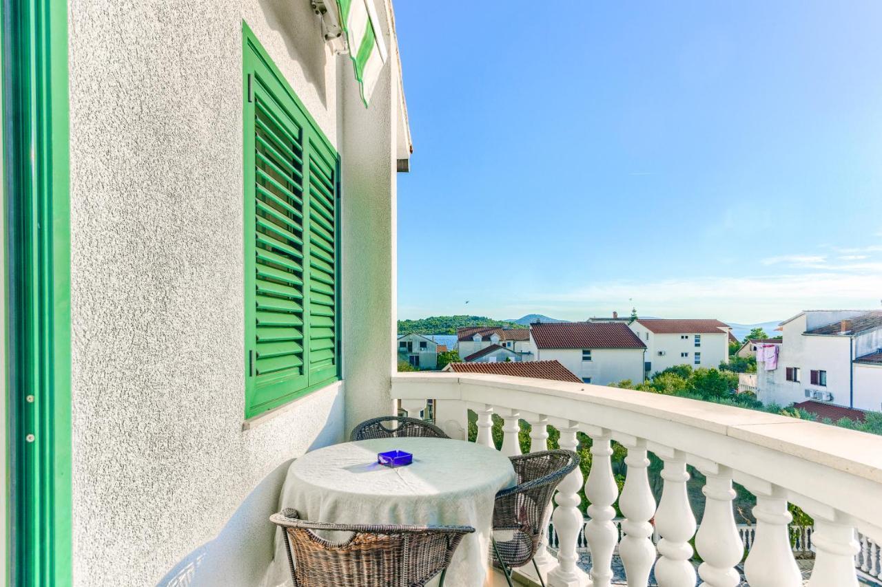 Apartmani Vukicevic Vodice Extérieur photo