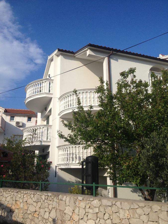 Apartmani Vukicevic Vodice Extérieur photo